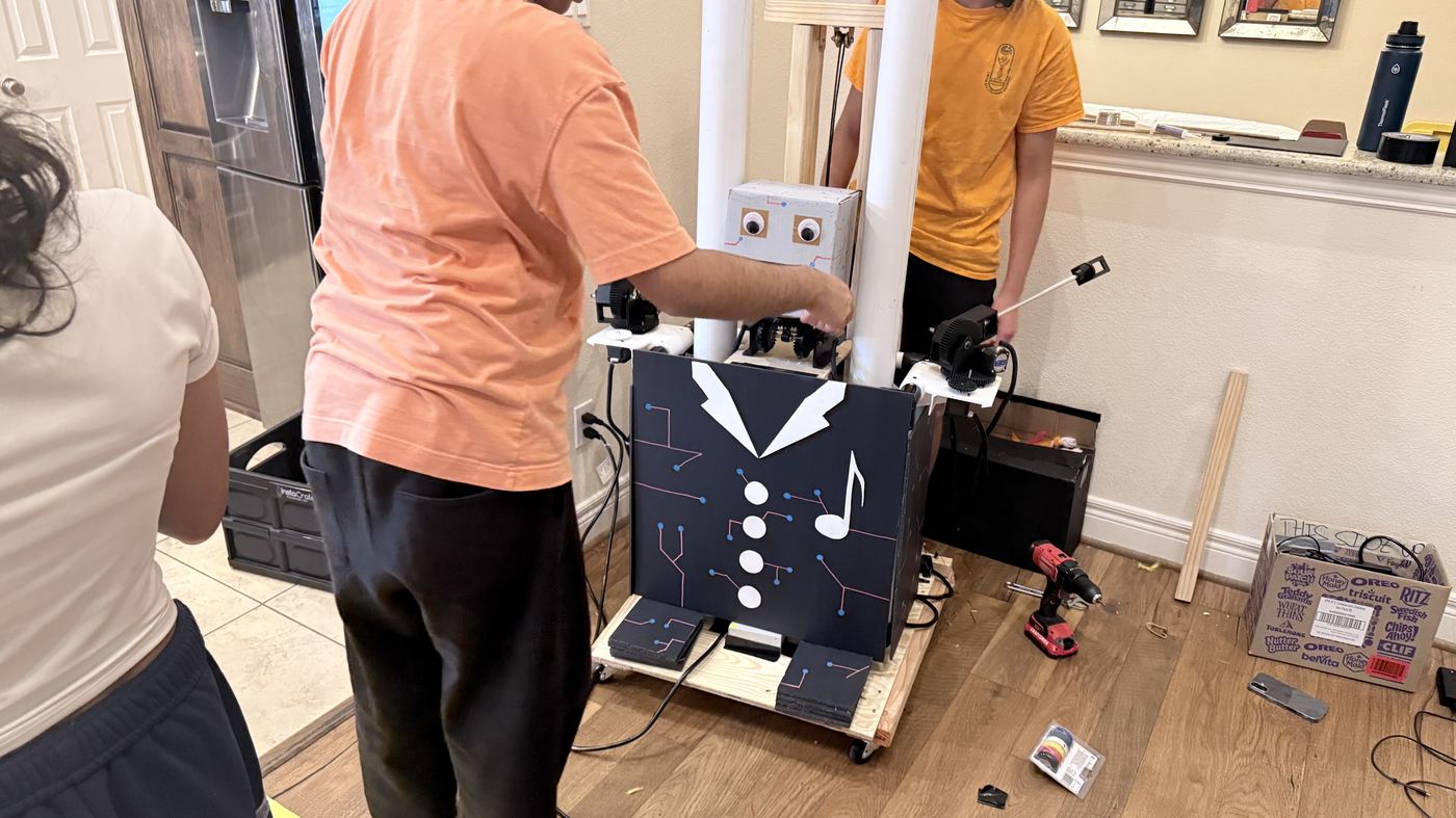 Rishaan: Trailblazers DI "Win It Big!" (2025-26 Season) Rishaan of Trailblazers DI: Music Conductor Gimmick (TCE 1) for the "Win It Big!" Technical Challenge (2025-26 Season), build photo 8 of 9