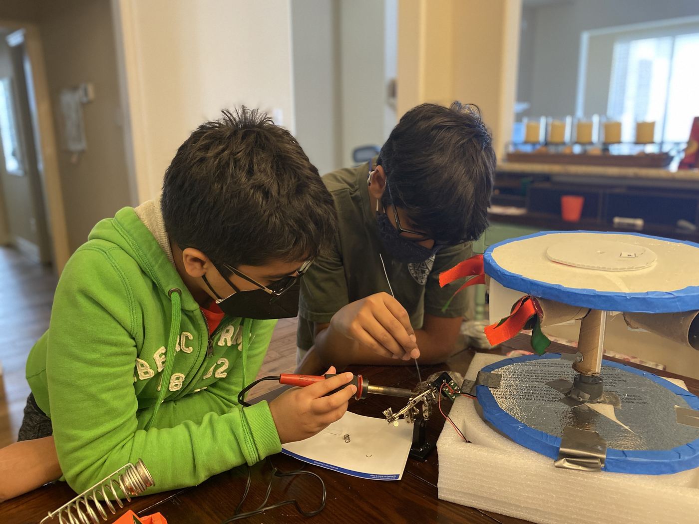 Vivaan: Trailblazers DI "Up Close" (2021-22 Season) Vivaan of Trailblazers DI: the taxi-to-limousine transformation and technical builds, "Up Close" Technical Challenge (2021-22 Season), photo 3 of 4